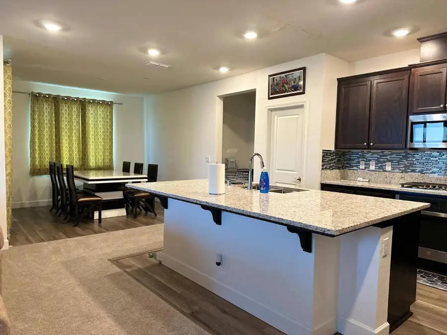 2302 Raphael Way, Lodi, CA 95242 - #3