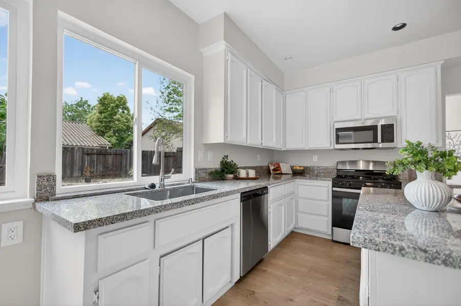 8174 Finmere Way, Sacramento, CA 95829 - #3