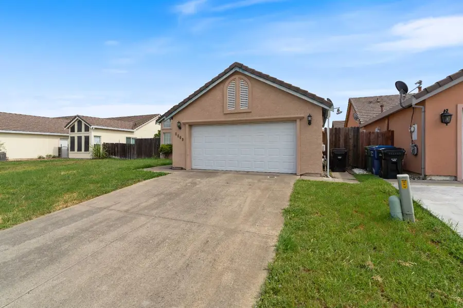 8009 Parkgate Way, Sacramento, CA 95828 - #3
