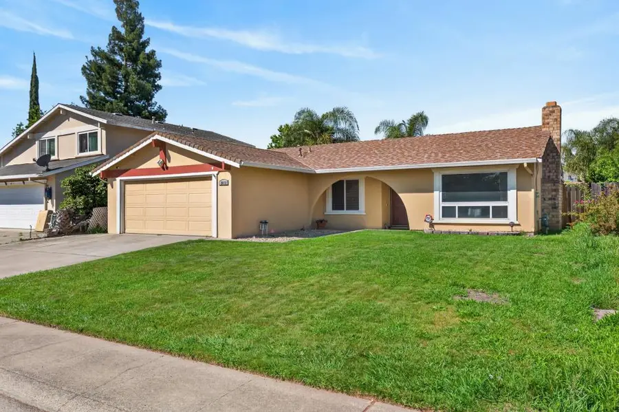 2612 Stonehaven Drive, Sacramento, CA 95827 - #2