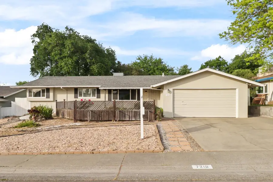7219 Saffron Way, Citrus Heights, CA 95621 - #2