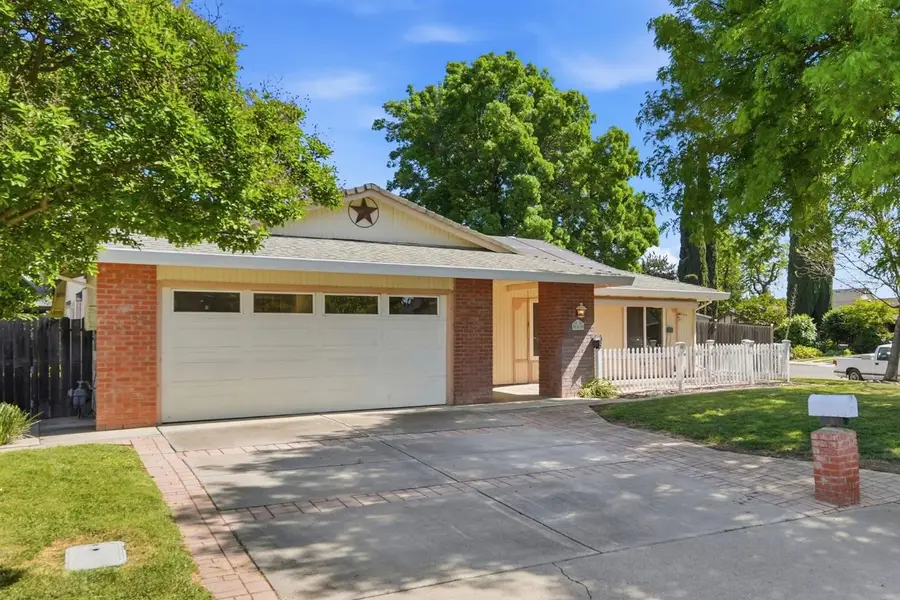 519 Cunningham Way, Woodland, CA 95695 - #3