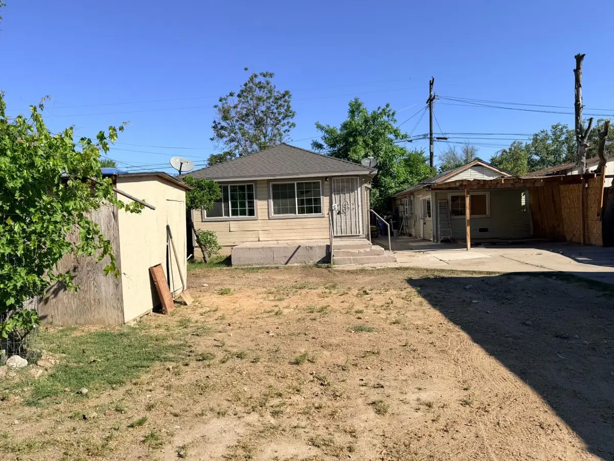 322 Pine Street, Modesto, CA 95351 - #1