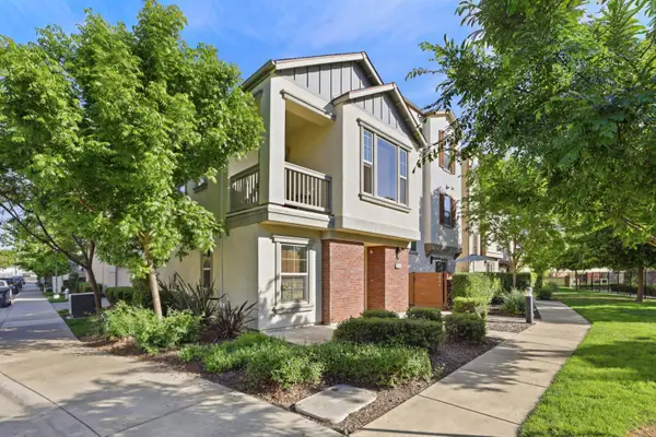 2604 Cleat Lane, Sacramento, CA 95818