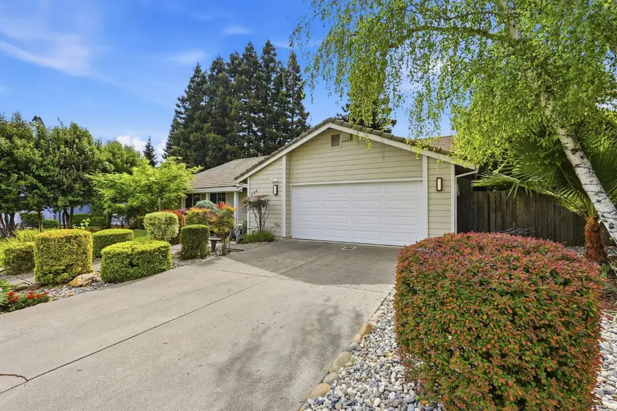 334 River Isle Way, Sacramento, CA 95831 - #3