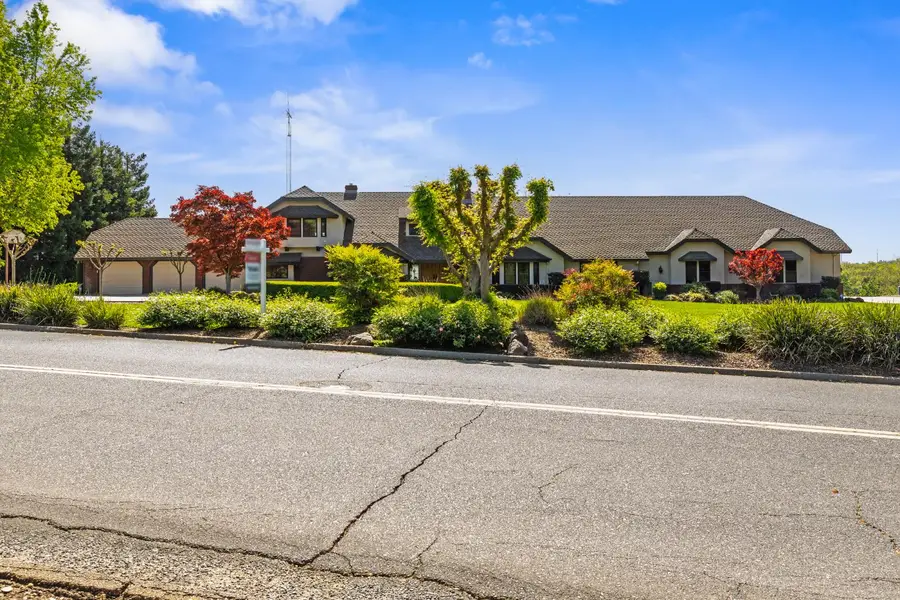 9000 Oak View Drive, Oakdale, CA 95361 - #2
