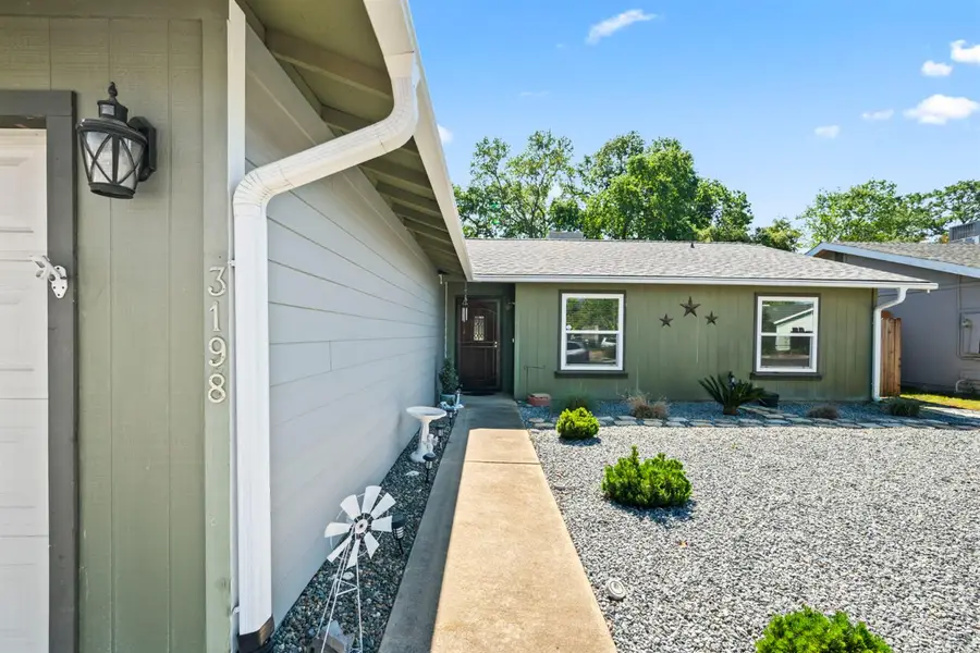 3198 Westwood Drive, Rocklin, CA 95677 - #3