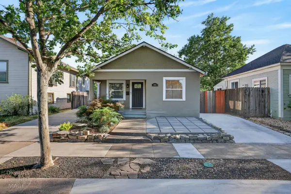 4330 3rd Avenue, Sacramento, CA 95817