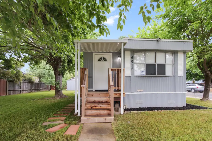 6626 Birnam Street, Rio Linda, CA 95673 - #3