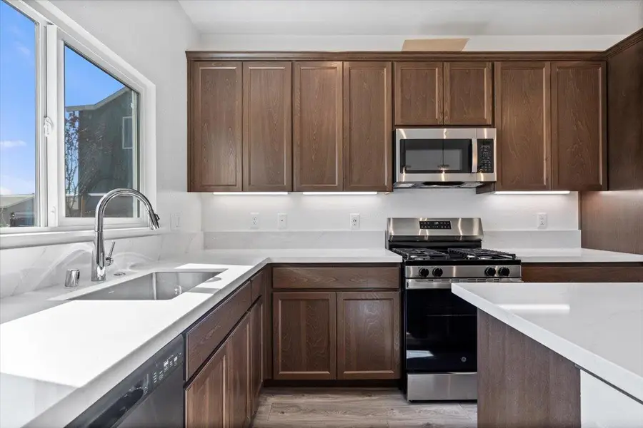 410 Kittyhawk Drive, Colusa, CA 95932 - #2