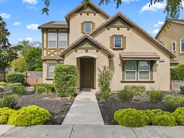 2341 Ellis Town Drive, Tracy, CA 95377