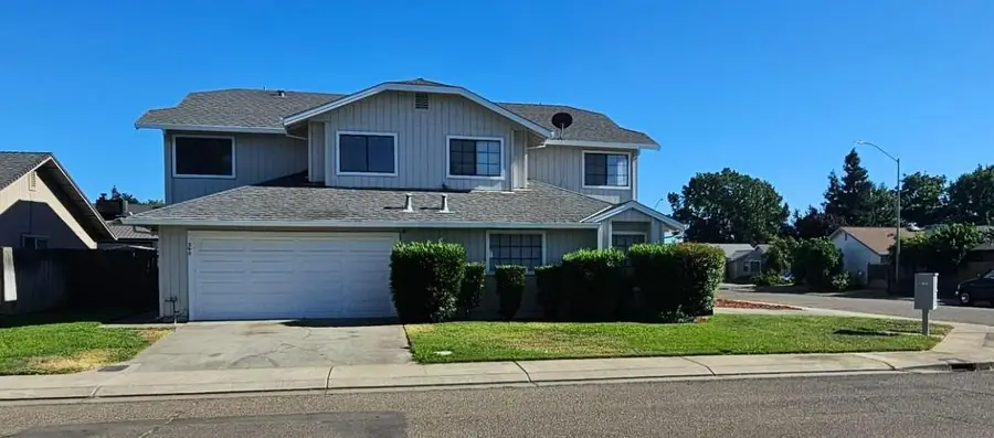 390 Elgin Avenue, Lodi, CA 95240 - #2