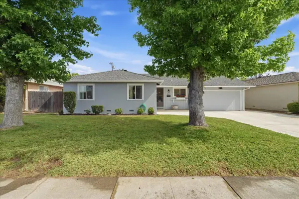 1437 W Elm Street, Lodi, CA 95242