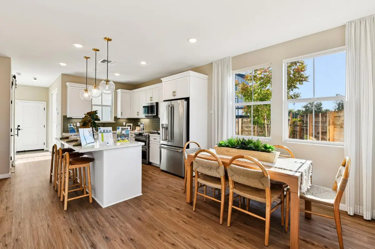 8655 Starburst Way, Sacramento, CA 95823 - #1