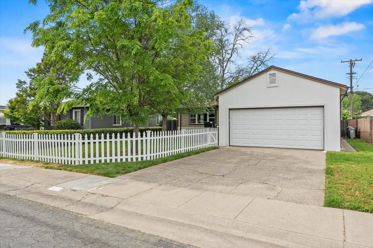 5408 Helen Way, Sacramento, CA 95822 - #1
