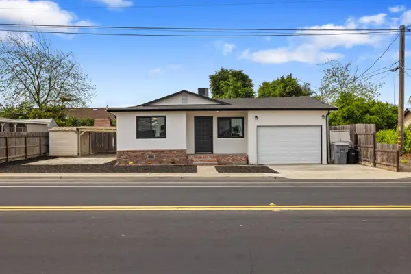 6349 Roselle Avenue, Riverbank, CA 95367