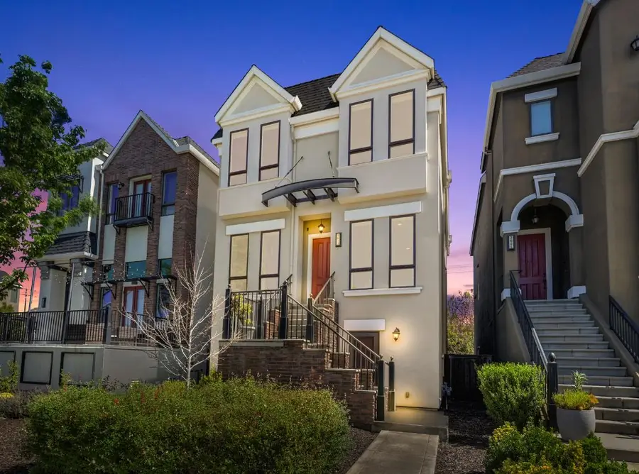 3613 Crocker Drive, Sacramento, CA 95818 - #2