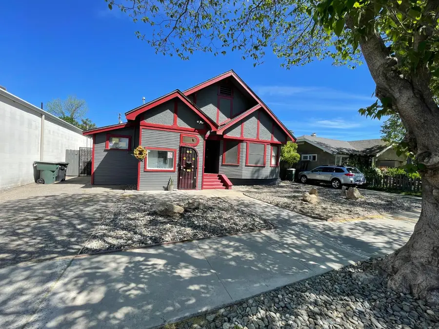 512 12th Street, Modesto, CA 95354 - #2