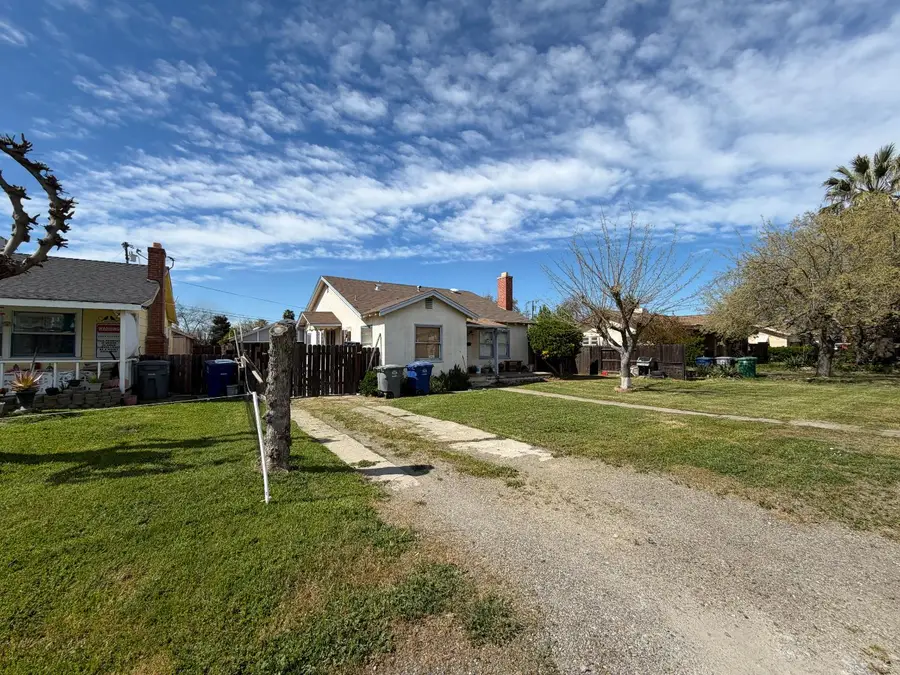 1950 Center Avenue, Dos Palos, CA 93620 - #2