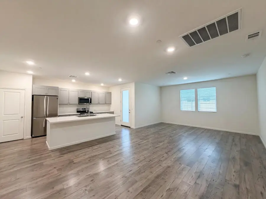 15385 Trolley Street, Lathrop, CA 95330 - #3