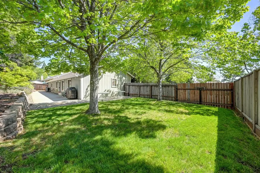 910 Centennial Court, Auburn, CA 95603 - #2