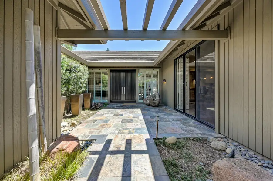 11390 Huntington Village Lane, Gold River, CA 95670 - #3