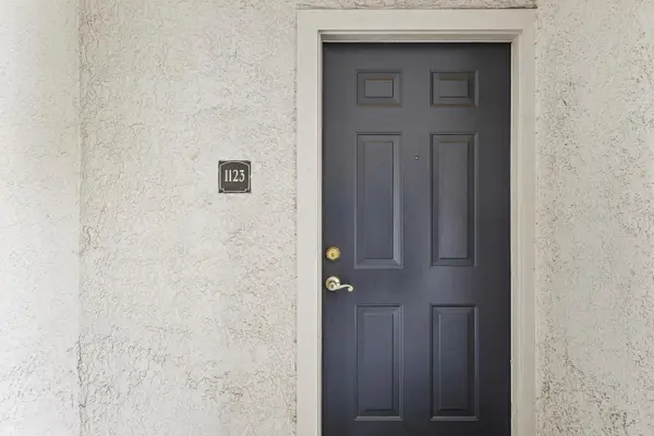 701 Gibson Drive #1123, Roseville, CA 95678