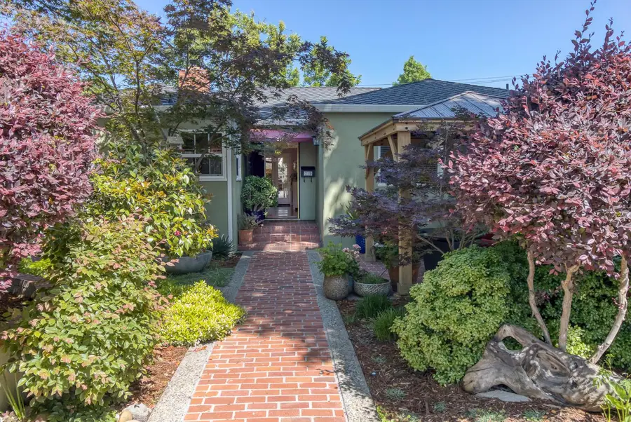 215 Helen Avenue, Modesto, CA 95354 - #2