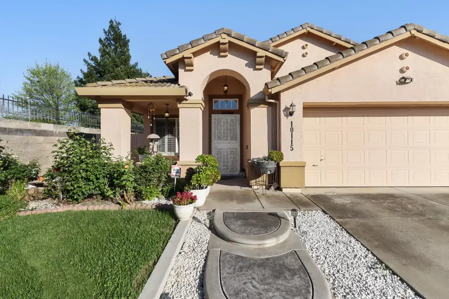 10115 Hampton Oak Drive, Elk Grove, CA 95624 - #2