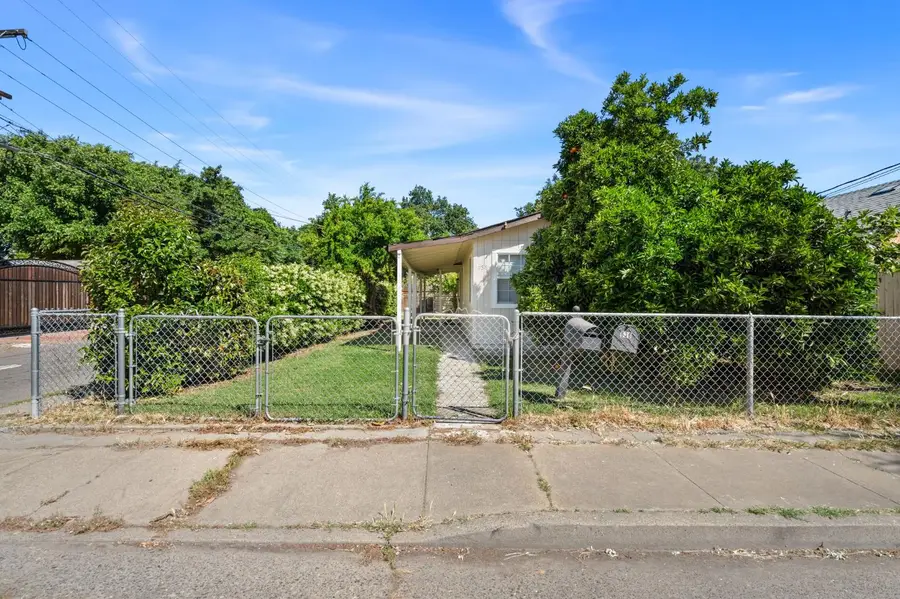 638 Andrew Street, West Sacramento, CA 95605 - #2