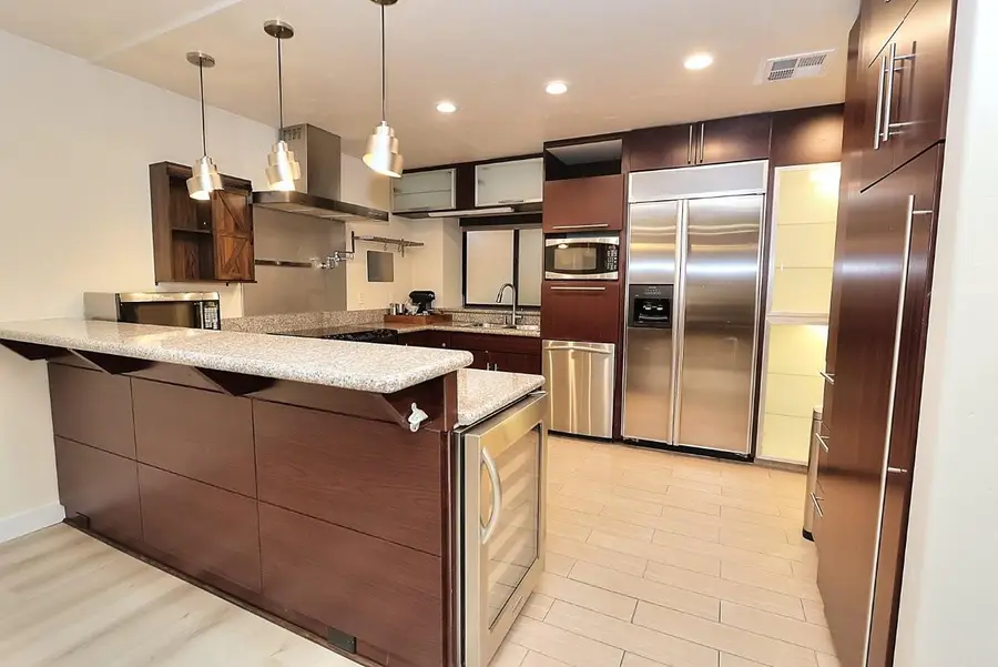 200 P Street #B36, Sacramento, CA 95814 - #3