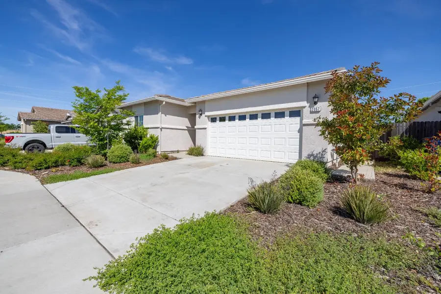 2057 Skipper Cove Way, Plumas Lake, CA 95961 - #2