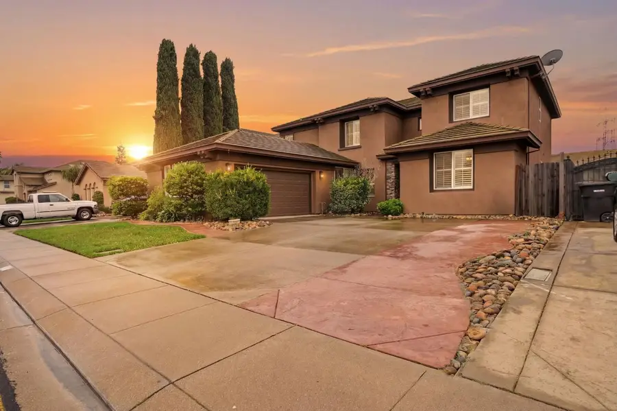 2618 Corral Way, Riverbank, CA 95367 - #2