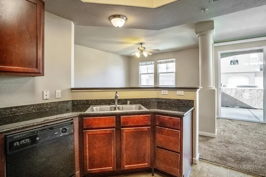 1900 Danbrook #718, Sacramento, CA 95835 - #3