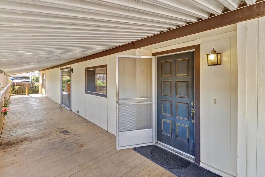 34 Bentley Avenue, Sacramento, CA 95823 - #2