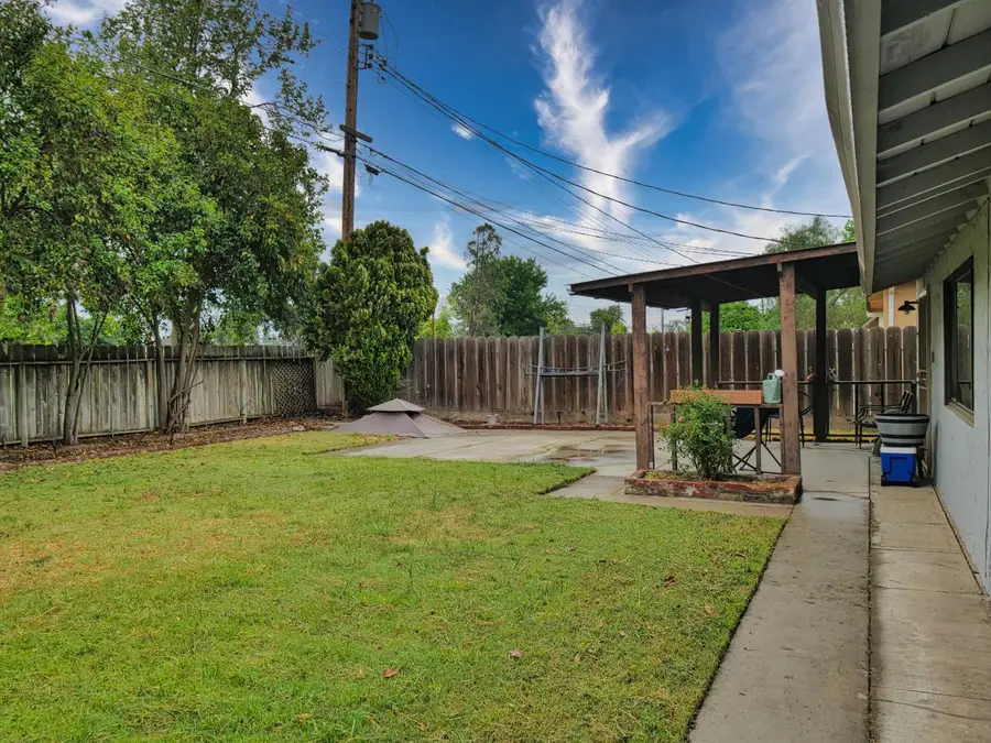 1037 Tenaya Court, Manteca, CA 95337 - #3