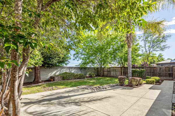 7146 Claremont Circle, Roseville, CA 95678