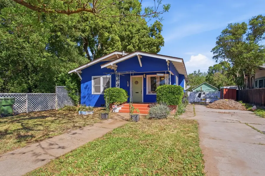 557 Florence Street, Turlock, CA 95380 - #2