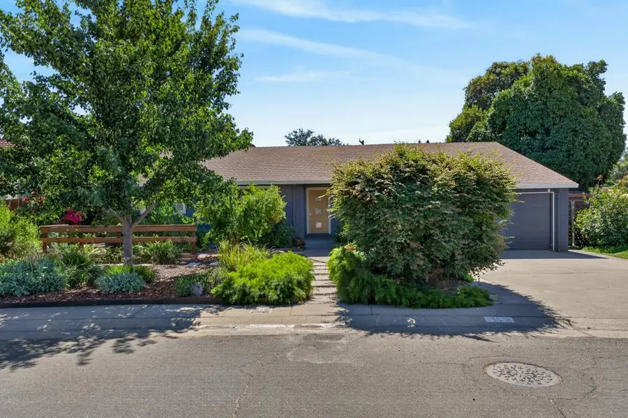 1185 Weber Way, Sacramento, CA 95822 - #2