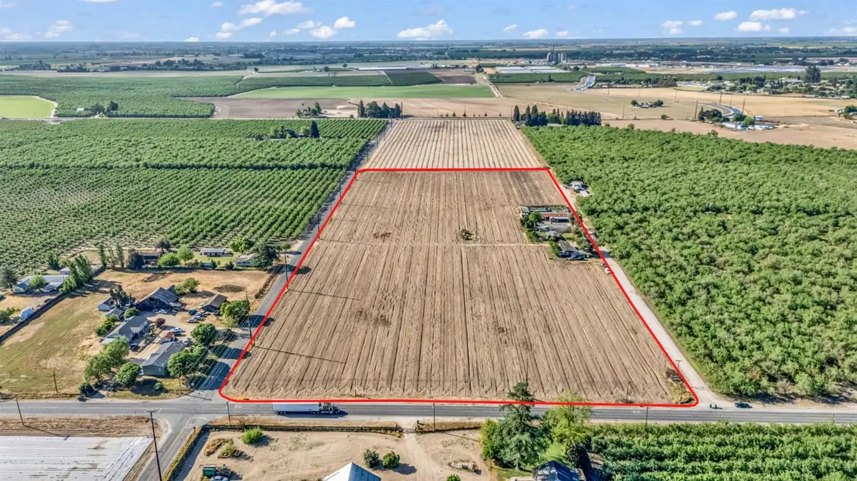 14105 El Capitan Way, Delhi, CA 95315 - #1