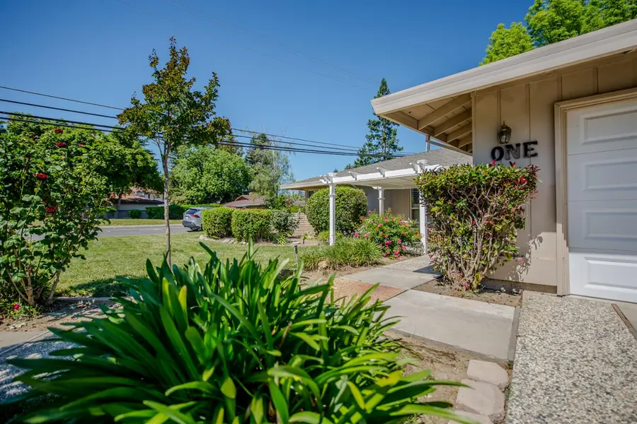 1 Monte Vista Drive, Woodland, CA 95695 - #3