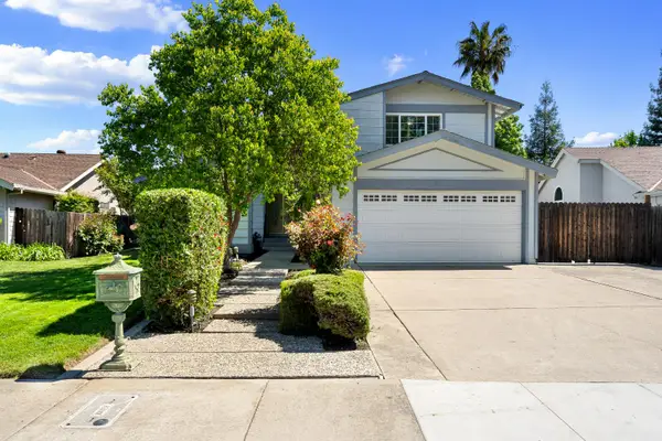 67 Rambleoak Circle, Sacramento, CA 95831