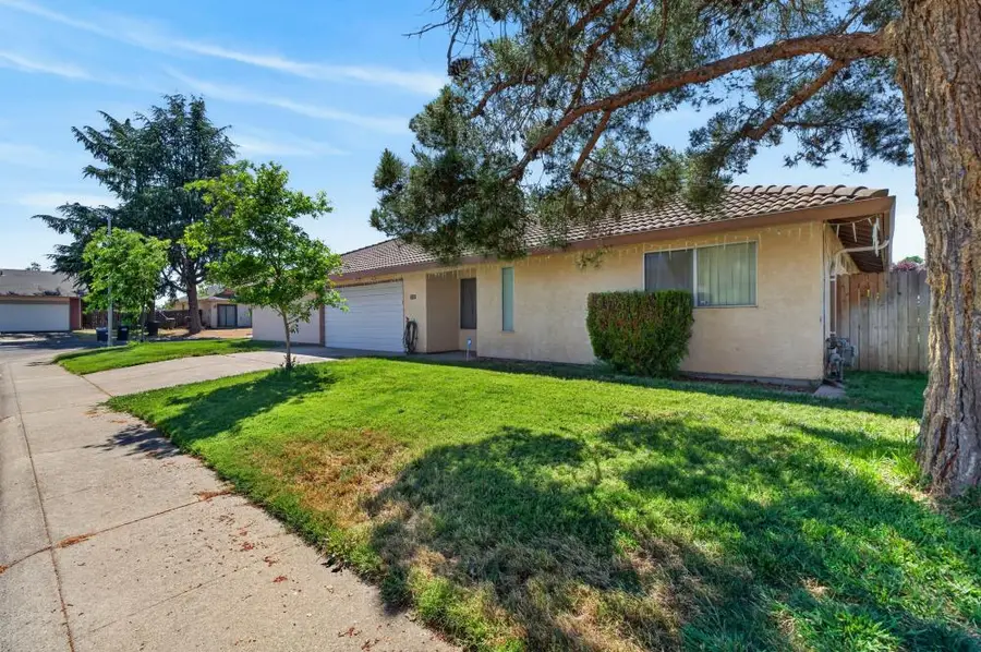 7494 Bruno Way, Sacramento, CA 95828 - #3