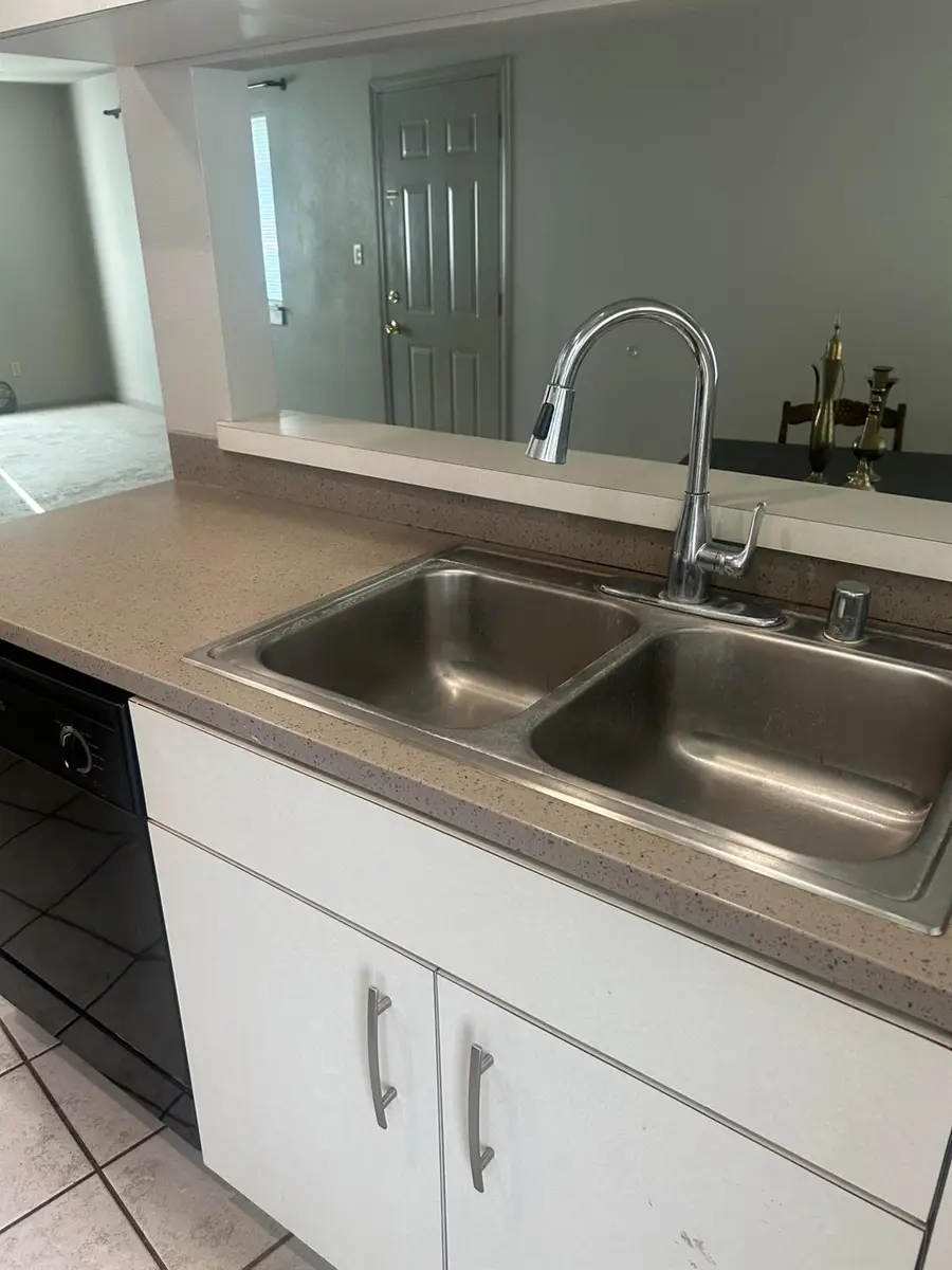 3213 Wemberley Drive, Sacramento, CA 95864 - #2