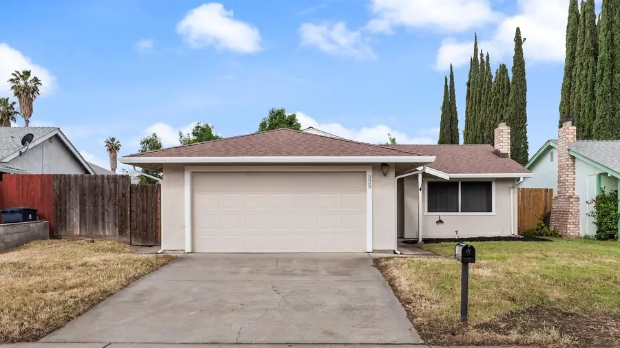 329 Redwood Avenue, Tracy, CA 95376 - #2
