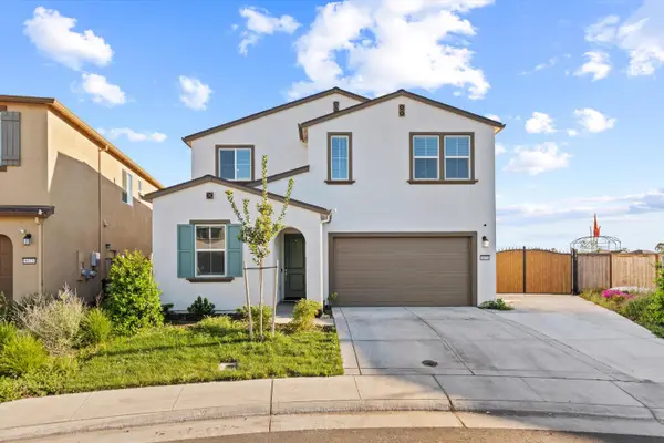 8679 Oldfield Way, Sacramento, CA 95829