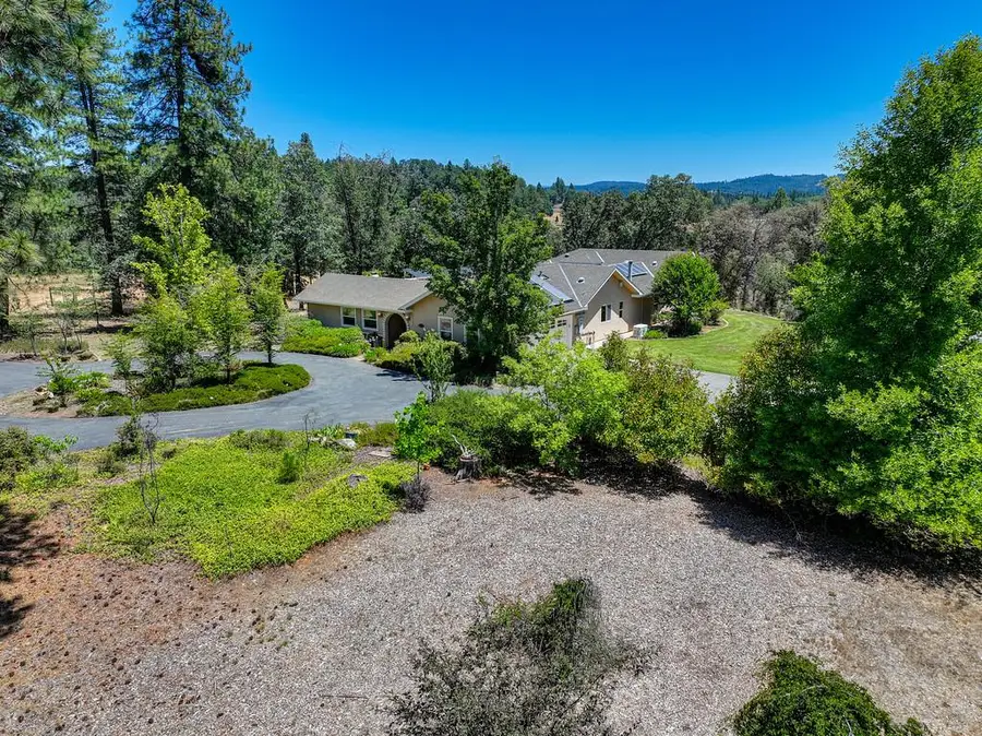 19539 Mountain Lion Road, Grass Valley, CA 95945 - #2