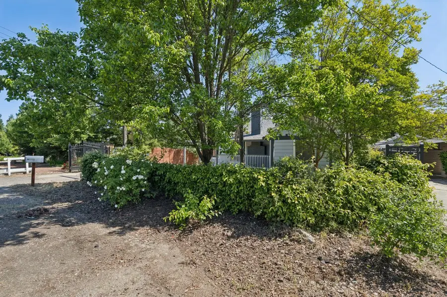 2312 Garfield Avenue, Carmichael, CA 95608 - #3