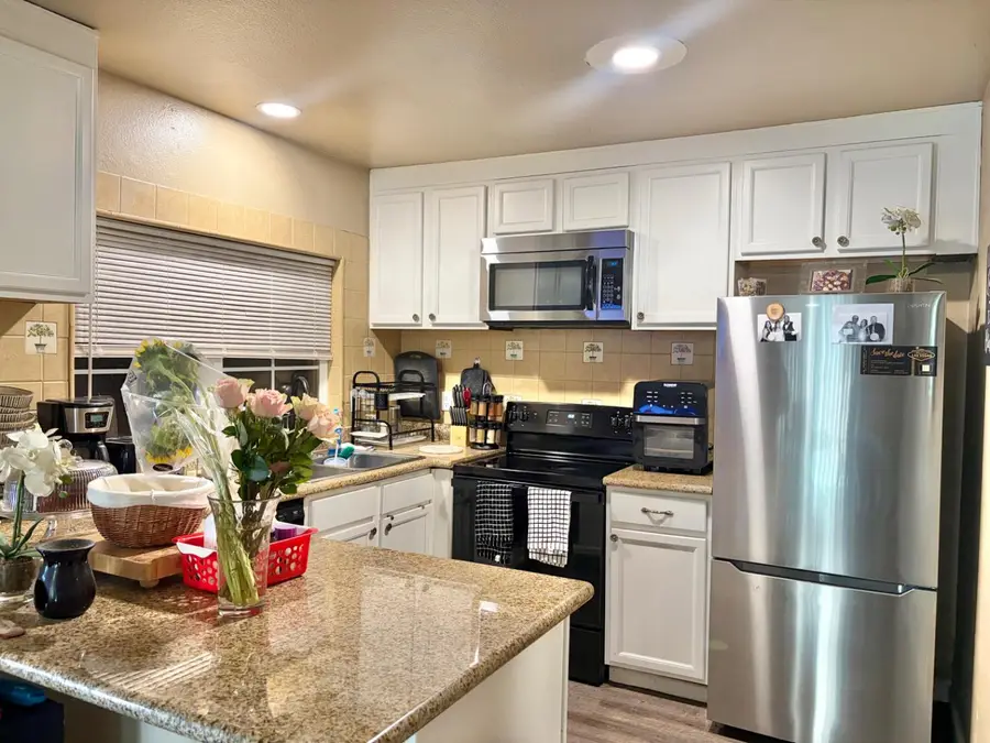 2812 Village Green Court #39, Stockton, CA 95210 - #2