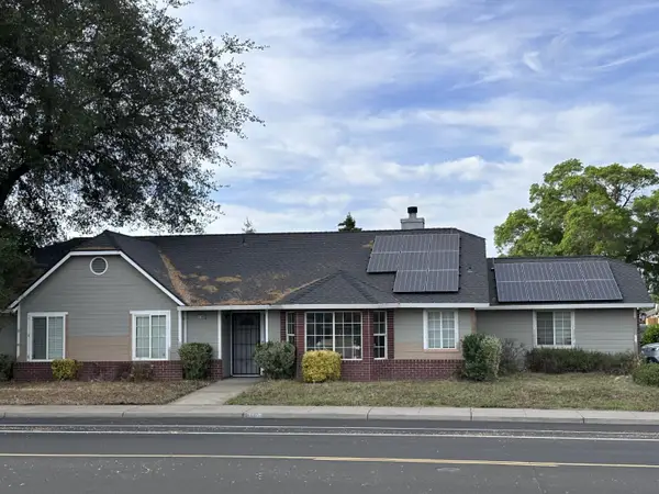 1196 E J Street, Oakdale, CA 95361